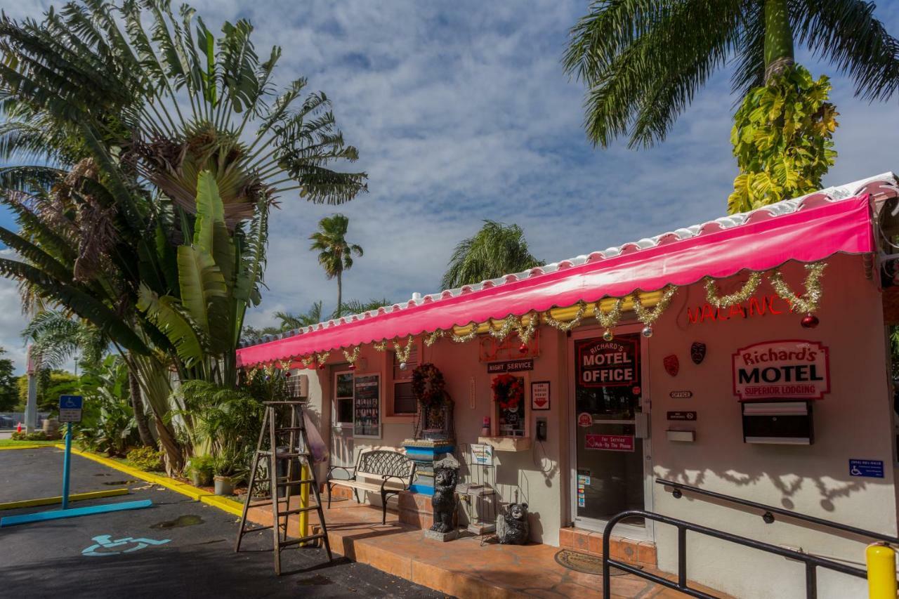 Richard'S Motel Hollywood Exterior photo