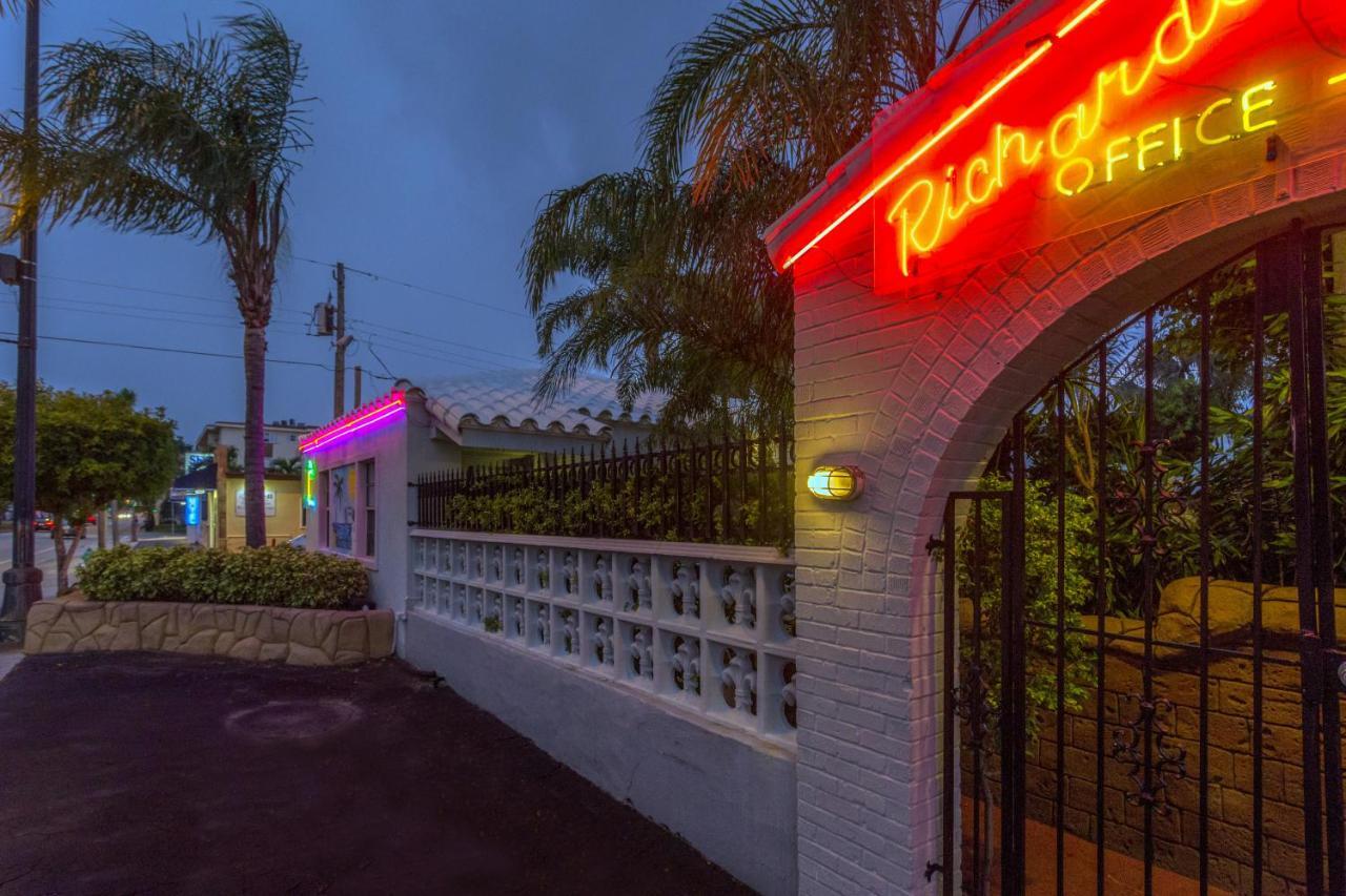 Richard'S Motel Hollywood Exterior photo